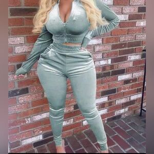 Sexy Velour Jogger Set (Bluish-Silver)